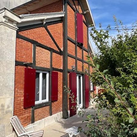 Saint-Jean-dʼAngély La Petite Angerienneヴィラ エクステリア 写真